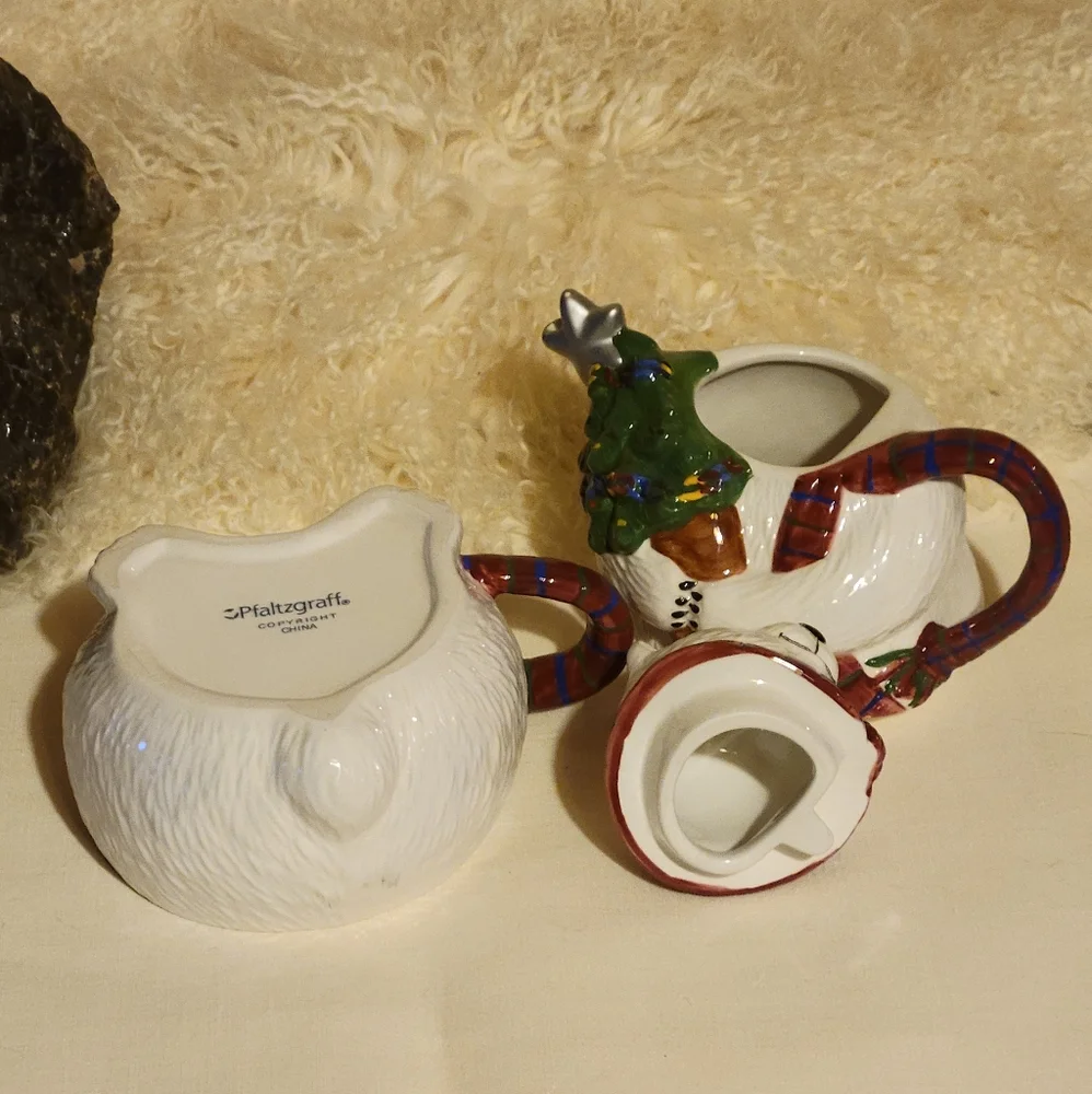 Vtg Pfaltzgraff Ceramic Glazed Polar Bear TeaPot W/Hot Chocolate Coffee Cup Mug